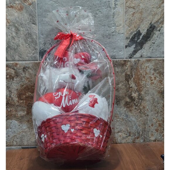 Valentines Day Gift Be Mine Bear Plush Love Heart in Gift Basket Stuffed Animal - Picture 5 of 16